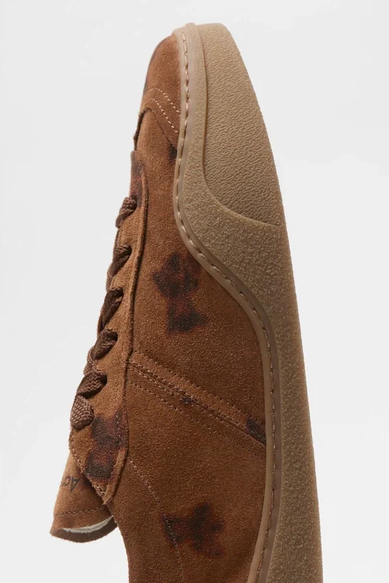 Lace-up sneakers