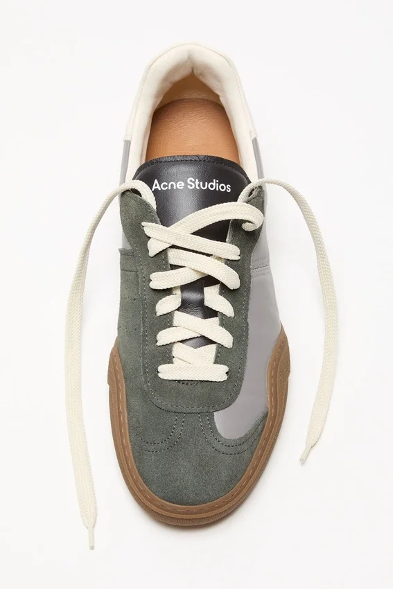 Lace-up sneakers