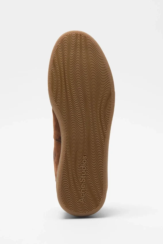 Lace-up sneakers