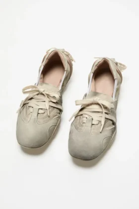 Lace-up suede shoes