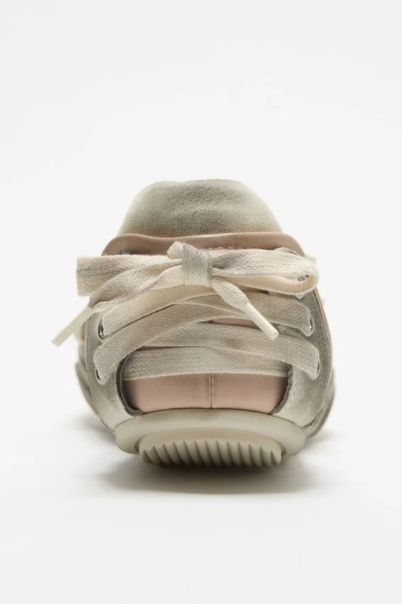 Lace-up suede shoes