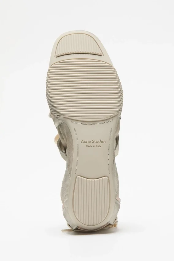 Lace-up suede shoes