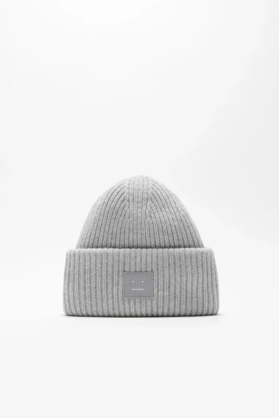Large face logo beanie