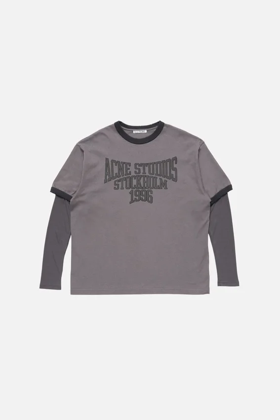Layered graphic t-shirt