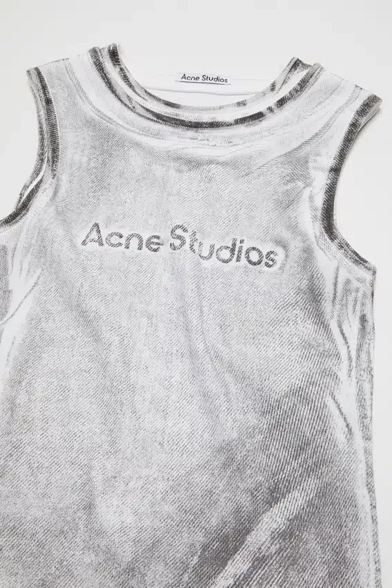 Layered logo tank top