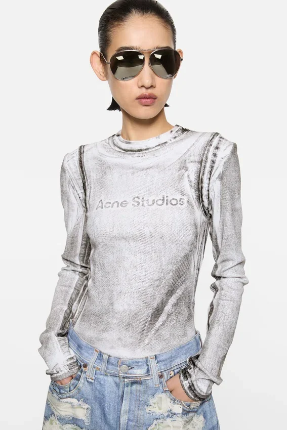 Layered Printed T-shirt
