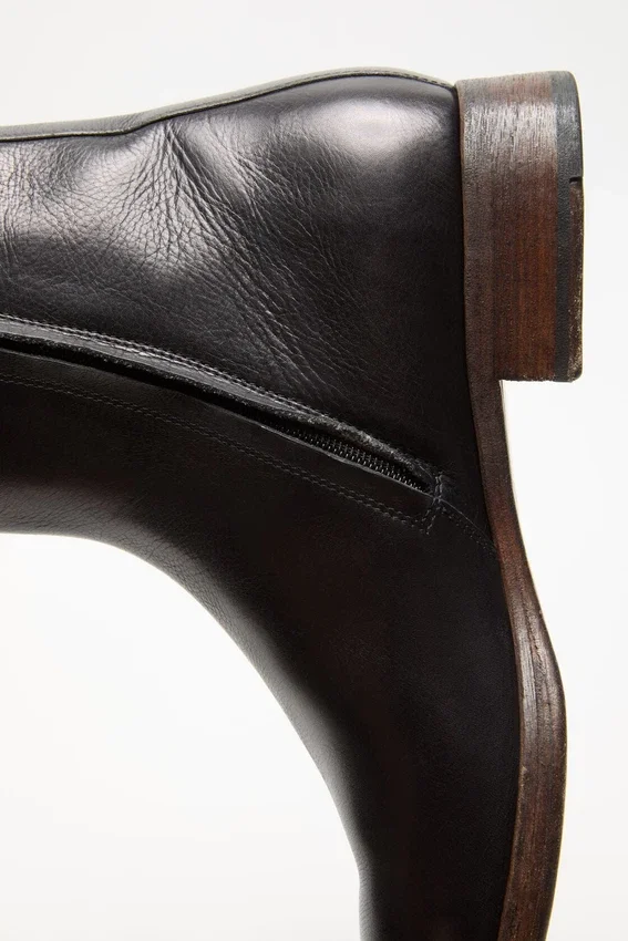 Leather ankle boot