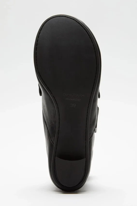 Leather ankle boot
