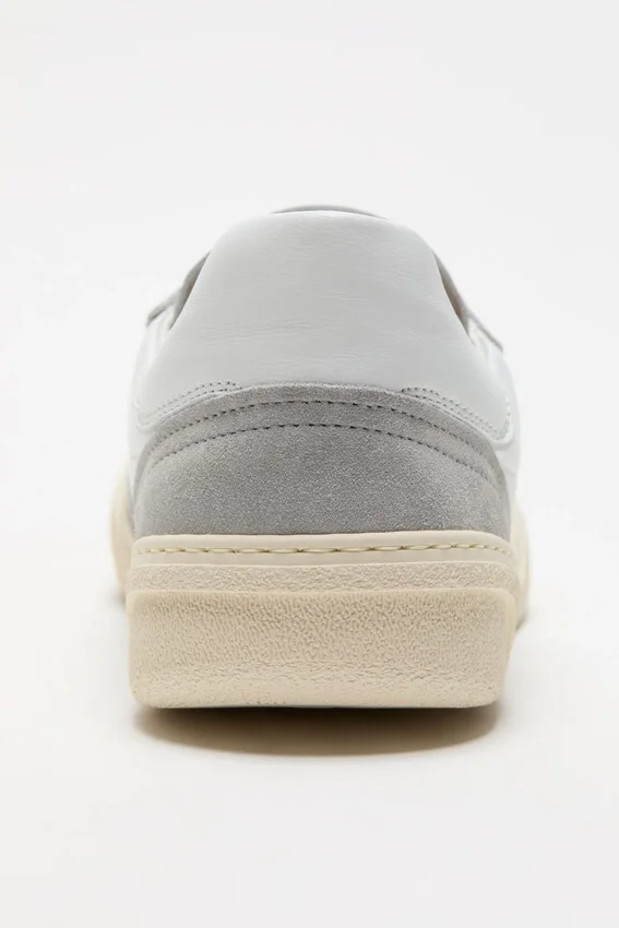 Leather sneakers