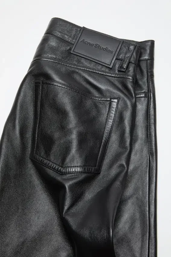 Leather trousers - regular fit