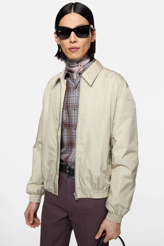 Lightweight nylon jacket