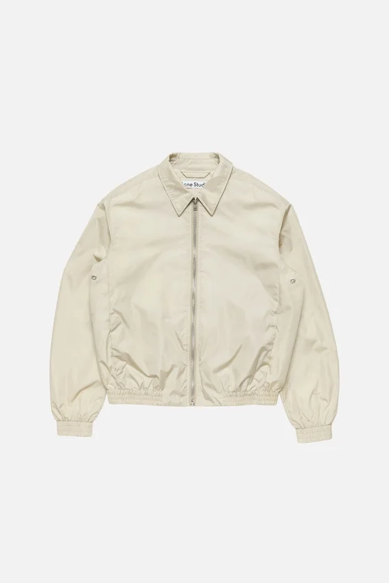 Lightweight nylon jacket