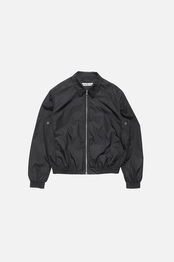 Lightweight nylon jacket