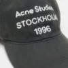 Logo cap