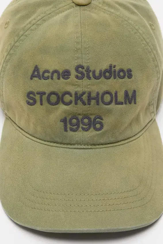 Logo cap