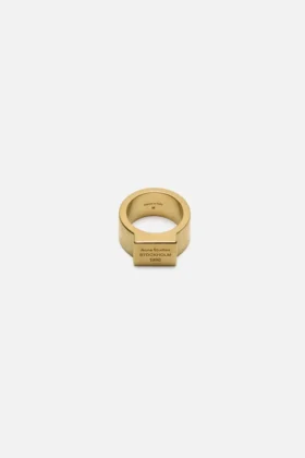 Logo engraved signet ring