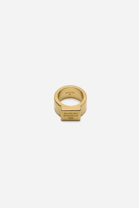 Logo engraved signet ring