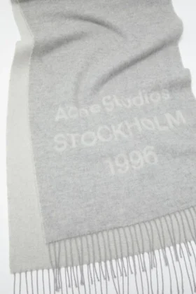 Logo scarf – Wide