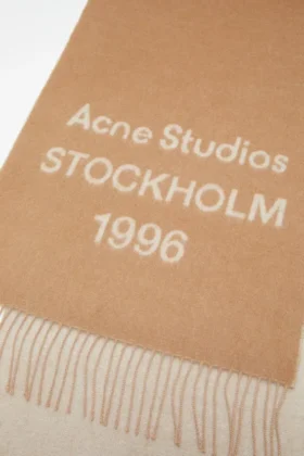 Logo scarf – Wide