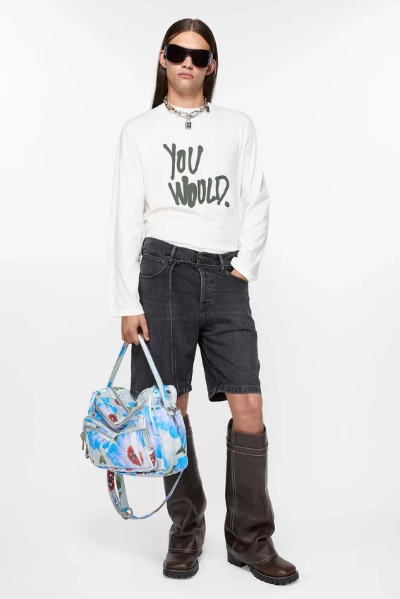 Loose fit denim shorts