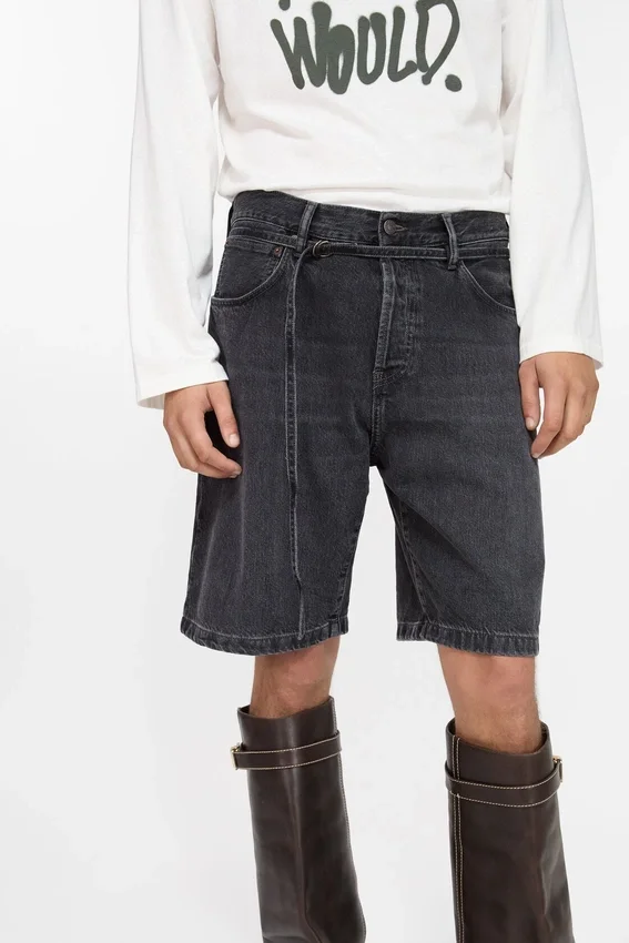 Loose fit denim shorts