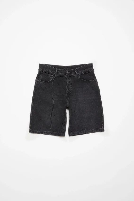 Loose fit denim shorts