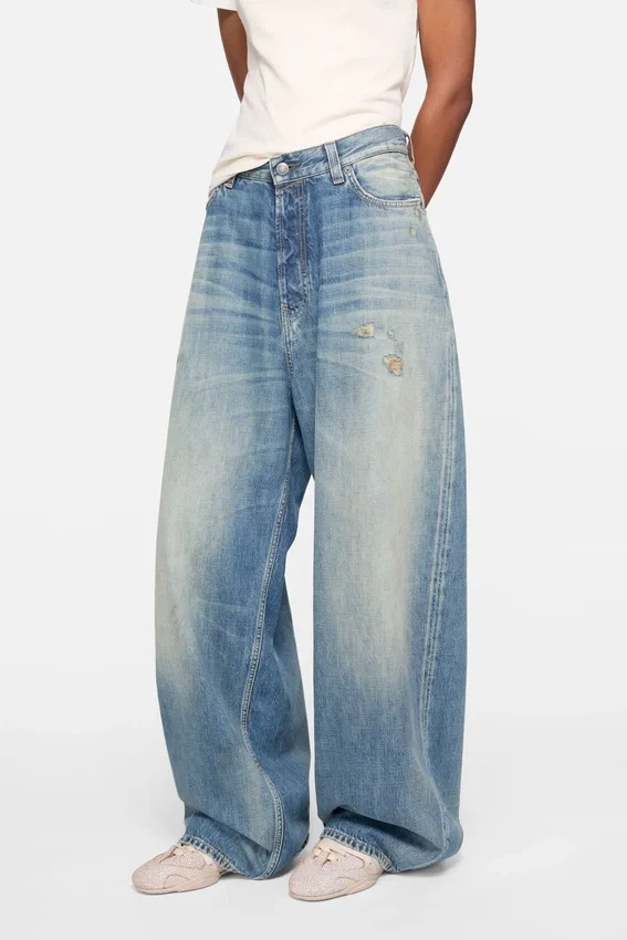 Loose fit jeans - 2023