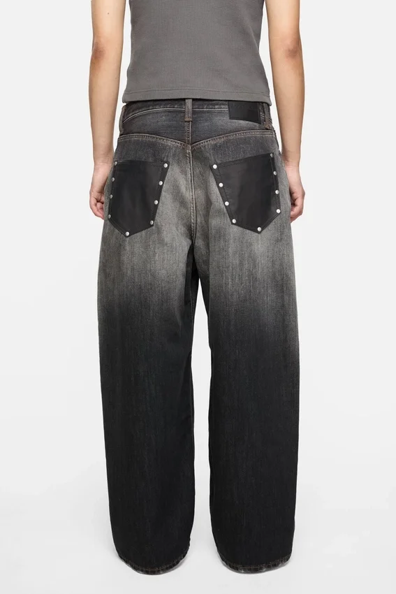 Loose fit jeans - 2023