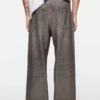Loose rhinestone jeans – 1981