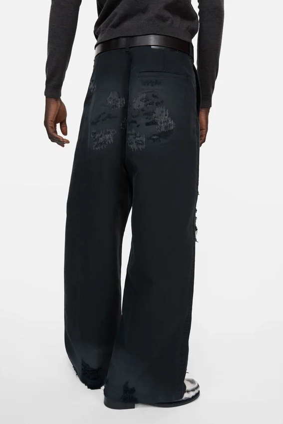 Mended trousers - Regular fit