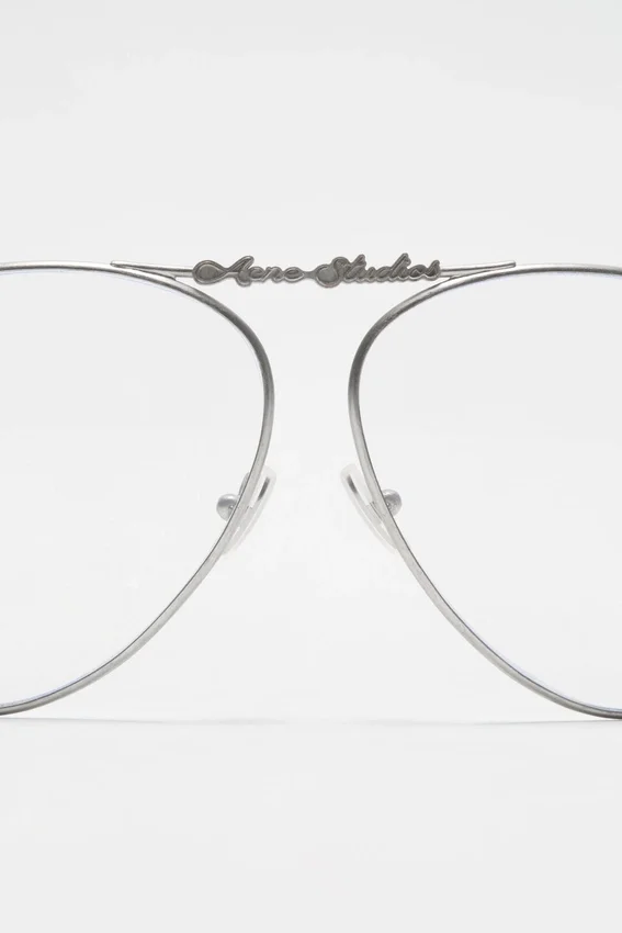 Metal aviator sunglasses