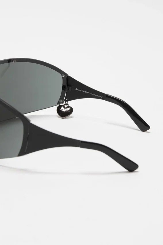 Metal shield sunglasses