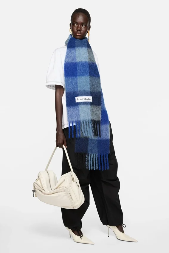 Mohair checked scarf