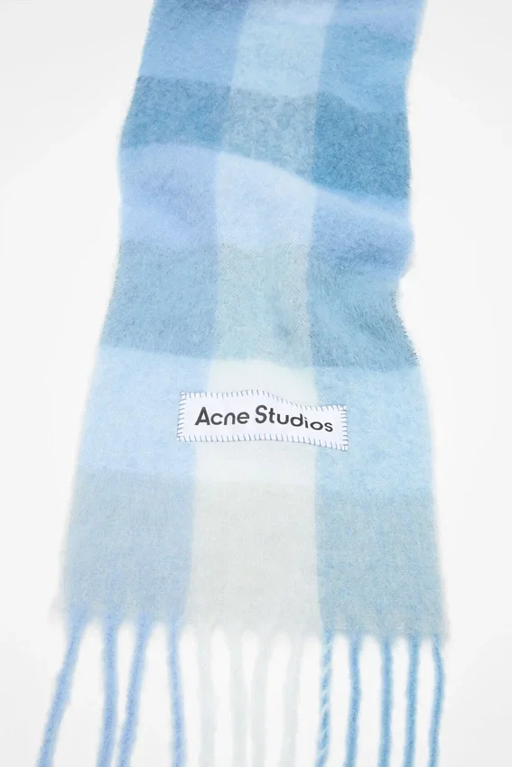 Mohair checked scarf
