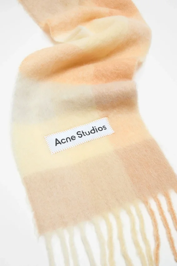 Mohair checked scarf