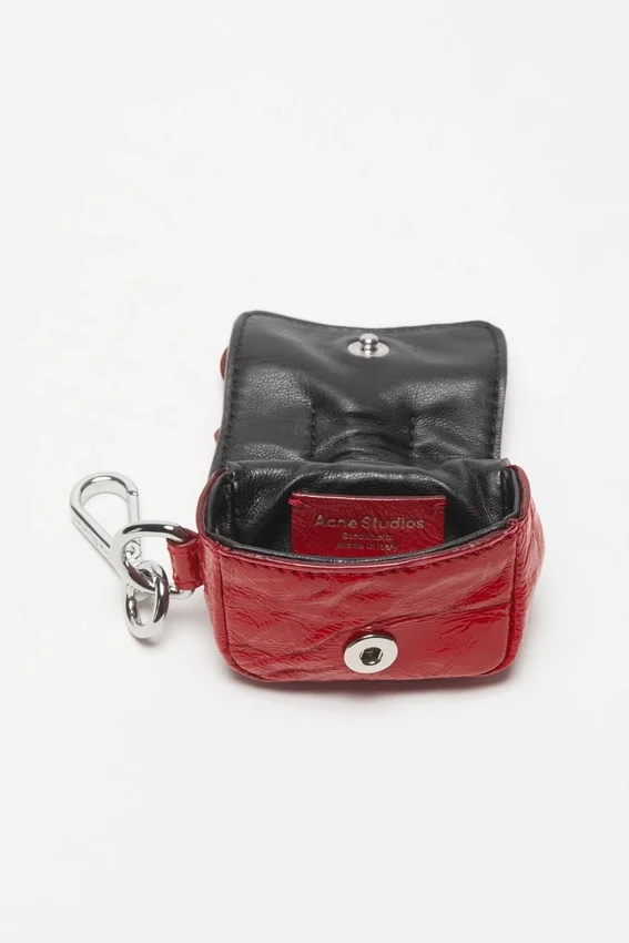 Multipocket headphones case