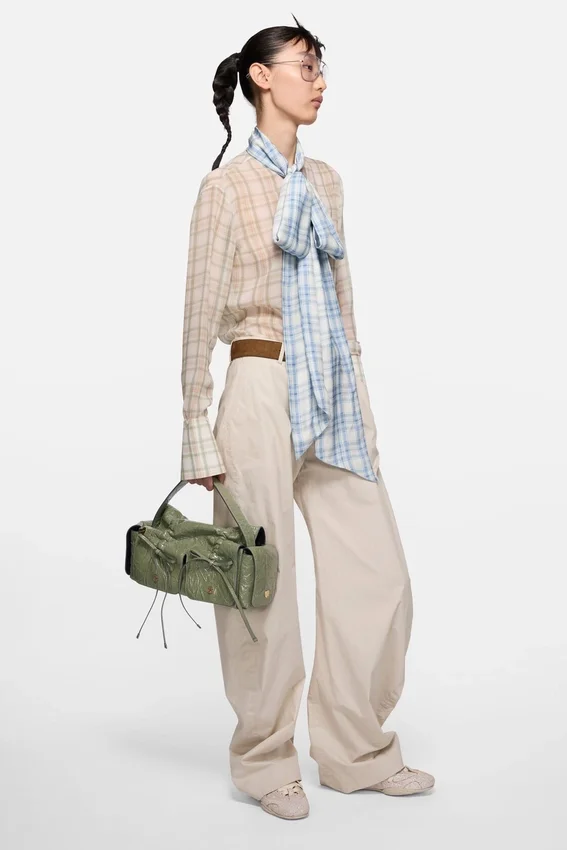 Multipocket shoulder bag