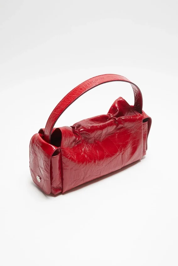 Multipocket shoulder bag