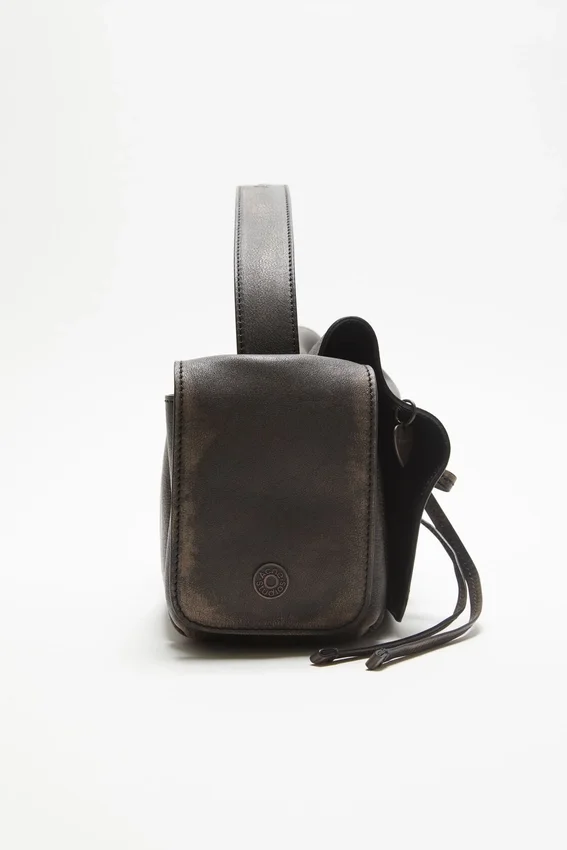 Multipocket shoulder bag