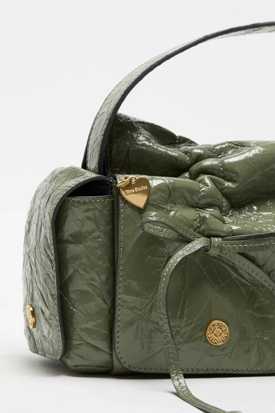 Multipocket shoulder bag