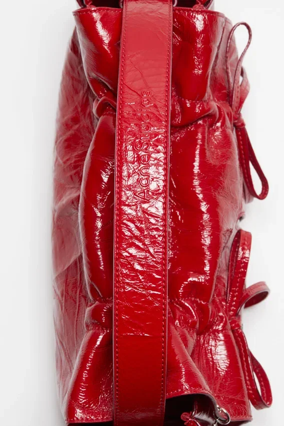 Multipocket shoulder bag