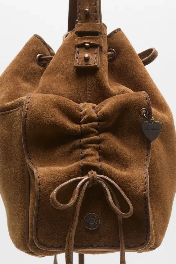 Multipocket Suede Bucket Bag