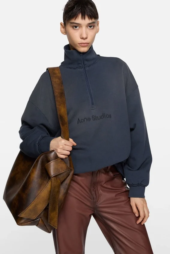 Musubi midi shoulder bag