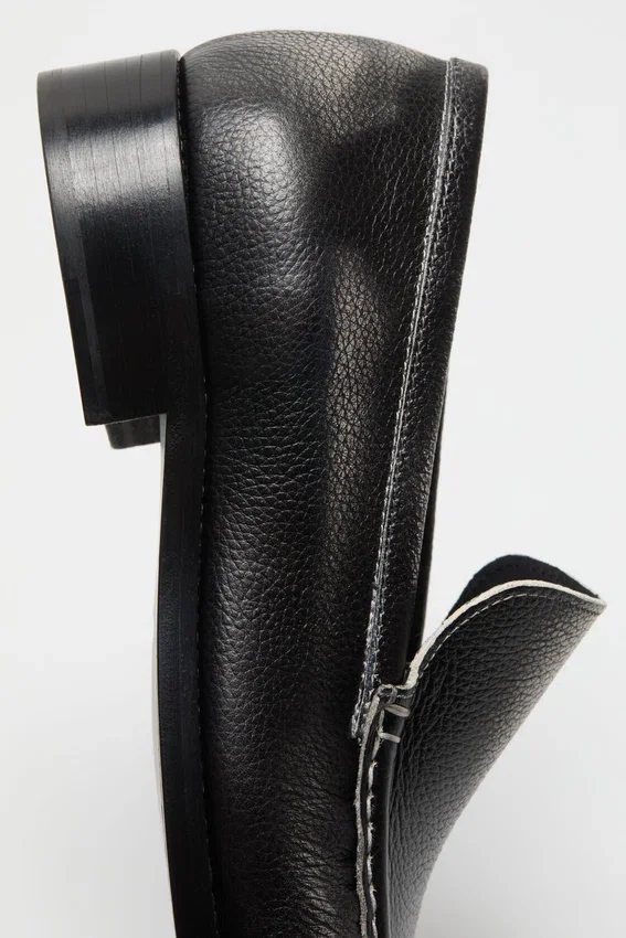 Painted leather loafers
