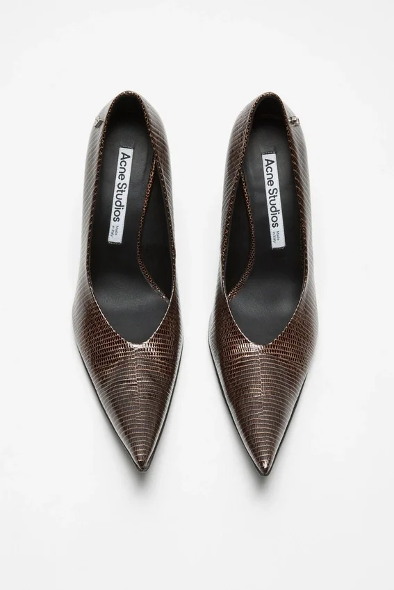 Pointed-Toe Lizard-Print Pump