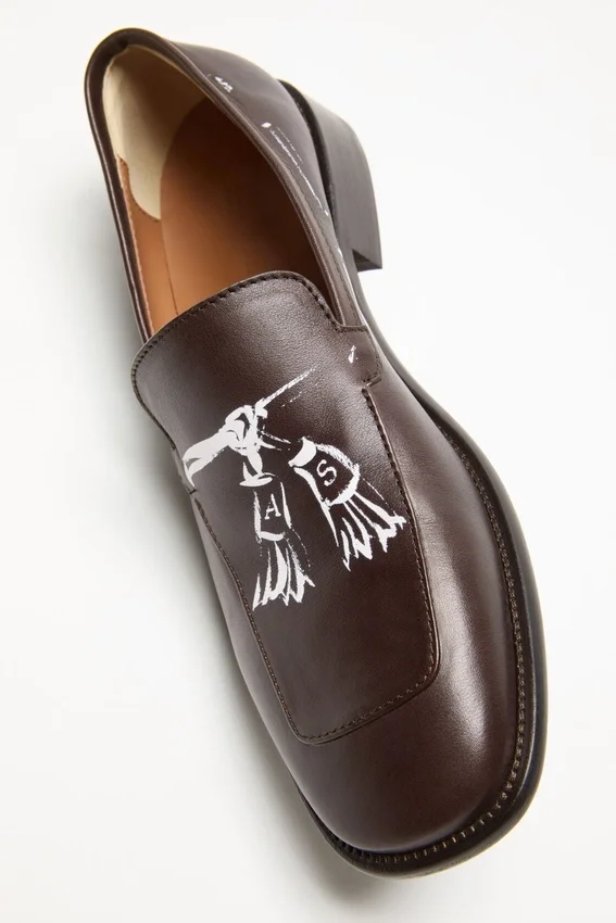 Printed leather loafers