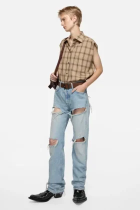 Regular fit distressed jeans - 2010F