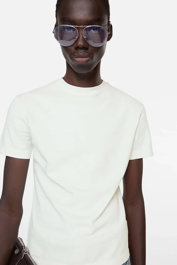 Rubber logo t-shirt