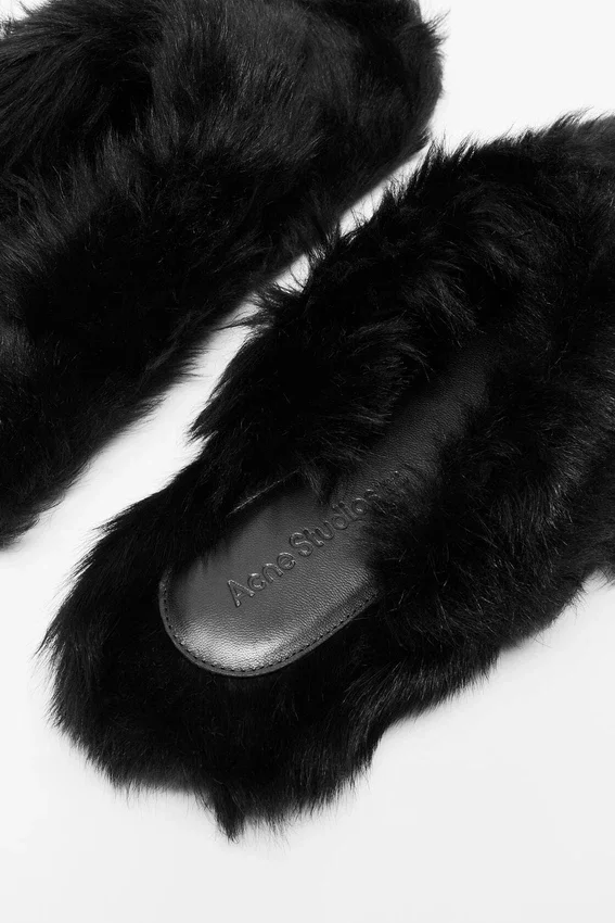 Shearling sandals