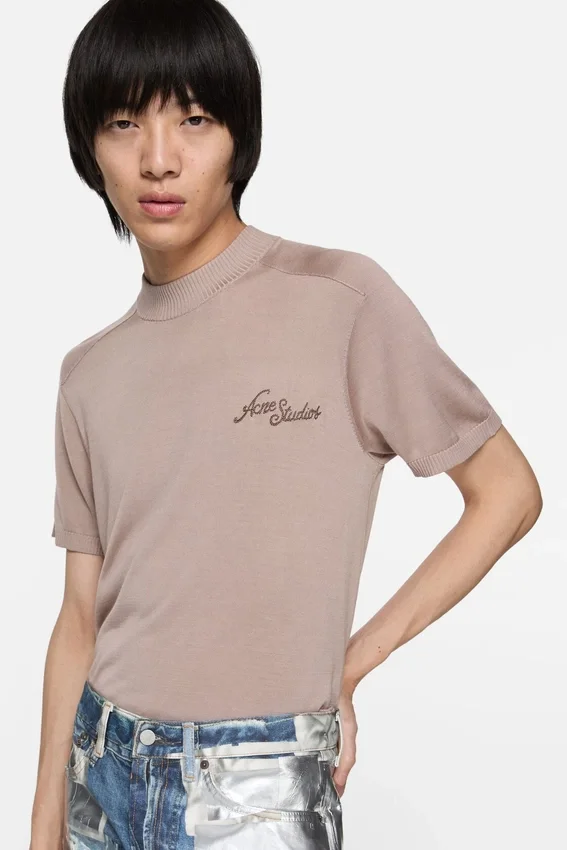 Short-sleeve knit